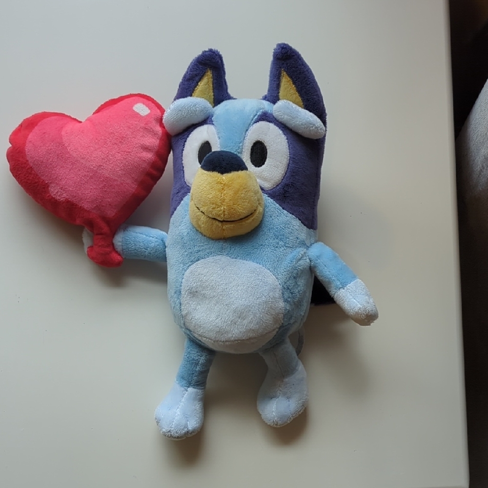 Bluey Heart Balloon Plushie